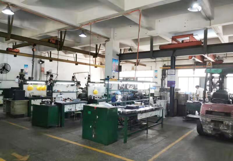 模具開(kāi)發(fā)、更改和維修服務(wù)